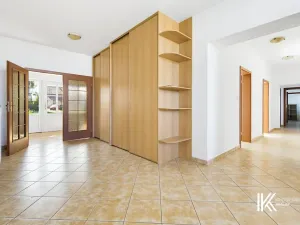 Prodej rodinného domu, Hrochův Týnec, 356 m2