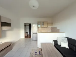 Pronájem bytu 2+kk, Česká Lípa, Hradecká, 40 m2