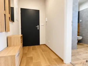Pronájem bytu 2+kk, Hodonín, Národní třída, 39 m2