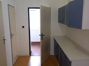 Prodej kanceláře, Pardubice, 865 m2