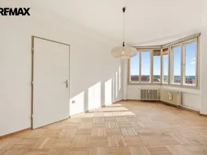 Prodej bytu 2+1, Praha - Vinohrady, Hradešínská, 91 m2