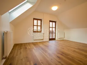 Pronájem rodinného domu, Bečváry, 110 m2