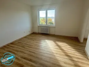 Pronájem bytu 1+1, Opava, Šrámkova, 38 m2