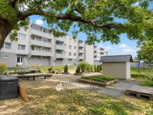 Prodej bytu 4+1, Břežany, 93 m2