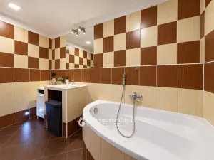 Prodej bytu 4+1, Břežany, 93 m2