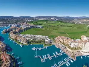 Prodej bytu 4+kk, Manilva, Španělsko, 104 m2