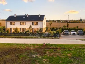 Prodej pozemku pro bydlení, Šestajovice, Revoluční, 1010 m2