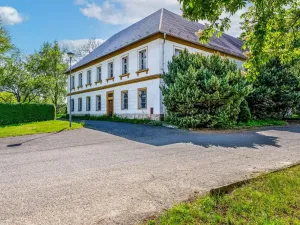 Prodej činžovního domu, Velké Všelisy, 3000 m2
