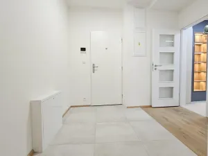 Prodej bytu 1+kk, Bystřice nad Pernštejnem, Masarykovo náměstí, 37 m2