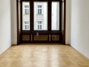 Pronájem kanceláře, Praha, Spálená, 538 m2