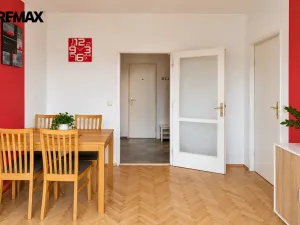 Prodej bytu 2+1, Ostrov, Štúrova, 56 m2