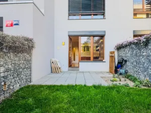 Prodej - jiné, Praha, Plzeňská, 30 m2
