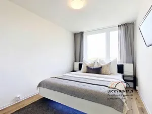 Pronájem bytu 2+kk, Praha - Černý Most, Kpt. Stránského, 43 m2