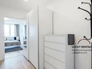 Pronájem bytu 2+kk, Praha - Černý Most, Kpt. Stránského, 43 m2
