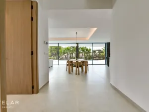 Prodej atypického bytu, Alicante, Španělsko, 484 m2