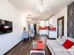 Pronájem bytu 2+kk, Praha - Krč, Sládkovičova, 47 m2
