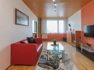 Prodej bytu 3+1, Kladno, Lacinova, 70 m2