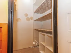 Prodej bytu 3+1, Kladno, Lacinova, 70 m2