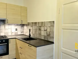 Pronájem bytu 2+1, Praha - Smíchov, Grafická, 57 m2