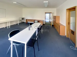 Pronájem kanceláře, Praha, Bartákova, 260 m2