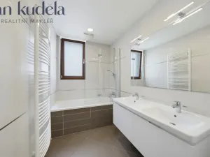 Pronájem bytu 3+kk, Praha - Holešovice, V háji, 74 m2