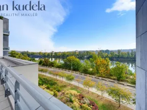 Pronájem bytu 3+kk, Praha - Holešovice, V háji, 74 m2