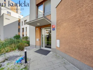 Pronájem bytu 3+kk, Praha - Holešovice, V háji, 74 m2