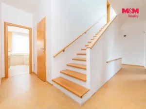 Prodej rodinného domu, Praha - Dejvice, V Šáreckém údolí, 230 m2
