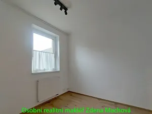 Pronájem bytu 4+kk, Sulice, Slunečná, 88 m2