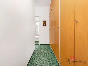 Pronájem bytu 2+1, Praha - Radotín, náměstí Osvoboditelů, 70 m2