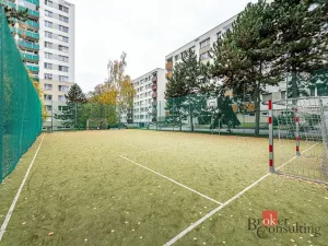 Pronájem bytu 2+1, Praha - Radotín, náměstí Osvoboditelů, 70 m2
