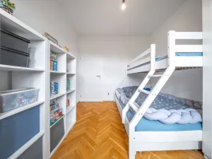 Prodej bytu 3+1, Praha, Novorossijská, 72 m2