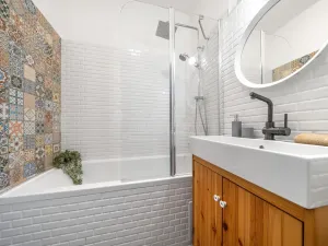 Prodej bytu 3+1, Praha, Novorossijská, 72 m2