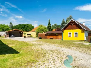 Prodej komerčního pozemku, Ponědrážka, 7758 m2
