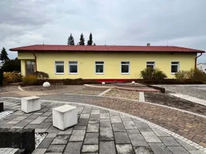 Pronájem kanceláře, Kravaře, Kostelní, 240 m2