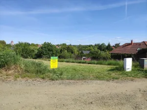 Prodej pozemku, Týnec nad Labem, Lžovická, 1538 m2