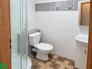 Pronájem atypického bytu, Praha - Kyje, Slévačská, 18 m2