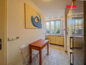 Pronájem bytu 1+1, Praha - Košíře, Píseckého, 37 m2