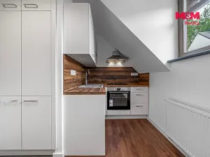 Prodej ubytování, Dalovice, Pod Strání, 486 m2