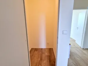 Pronájem bytu 3+kk, Praha - Střížkov, Jablonecká, 75 m2