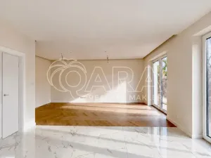 Prodej rodinného domu, Kamenice - Ládví, Lomená, 156 m2