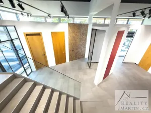 Prodej obchodního prostoru, Jesenice, V Roháči I., 109 m2