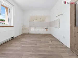 Prodej rodinného domu, Jesenice, 102 m2