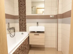 Pronájem bytu 2+kk, Hradec Králové - Nový Hradec Králové, Pod Zámečkem, 53 m2
