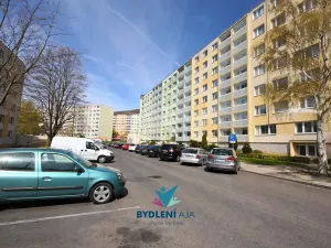 Prodej bytu 2+1, Krupka, Karla Čapka, 62 m2