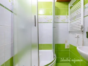 Pronájem bytu 1+kk, Praha - Střešovice, Na Malovance, 25 m2