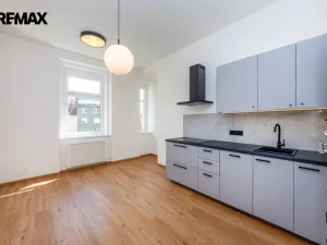 Pronájem bytu 2+kk, Praha - Nusle, Sinkulova, 44 m2
