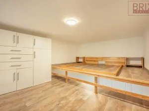 Pronájem bytu 2+1, Praha, Štefánikova, 61 m2
