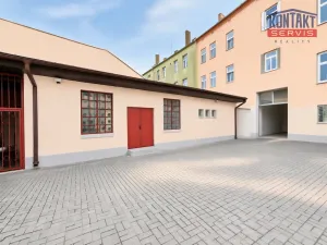 Pronájem obchodního prostoru, České Budějovice, Lannova tř., 212 m2