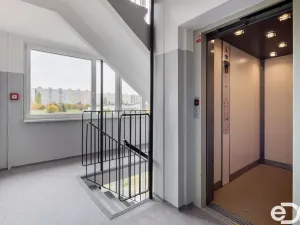 Prodej bytu 2+kk, Praha - Stodůlky, Bronzová, 54 m2
